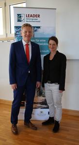 Bild vergrößern: Freut sich auf seine neue Aufgabe als Vorsitzender der LEADER-Aktionsgruppe Nordschwarzwald: Dr. Frank Wiehe zusammen mit Geschäftsführerin Dajana Greger. 