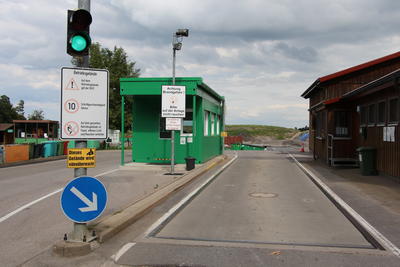 Bild vergrößern: Ampel auf Grün: Die Recyclinghöfe im Landkreis Calw haben seit Mitte Juni wieder regulär geöffnet.
