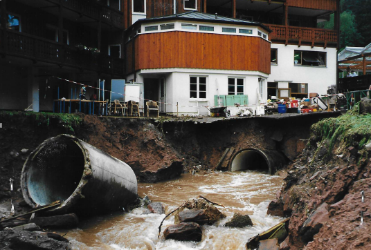 Bild vergrößern: Starkregen Schömberg - Unterreichenbach 1999